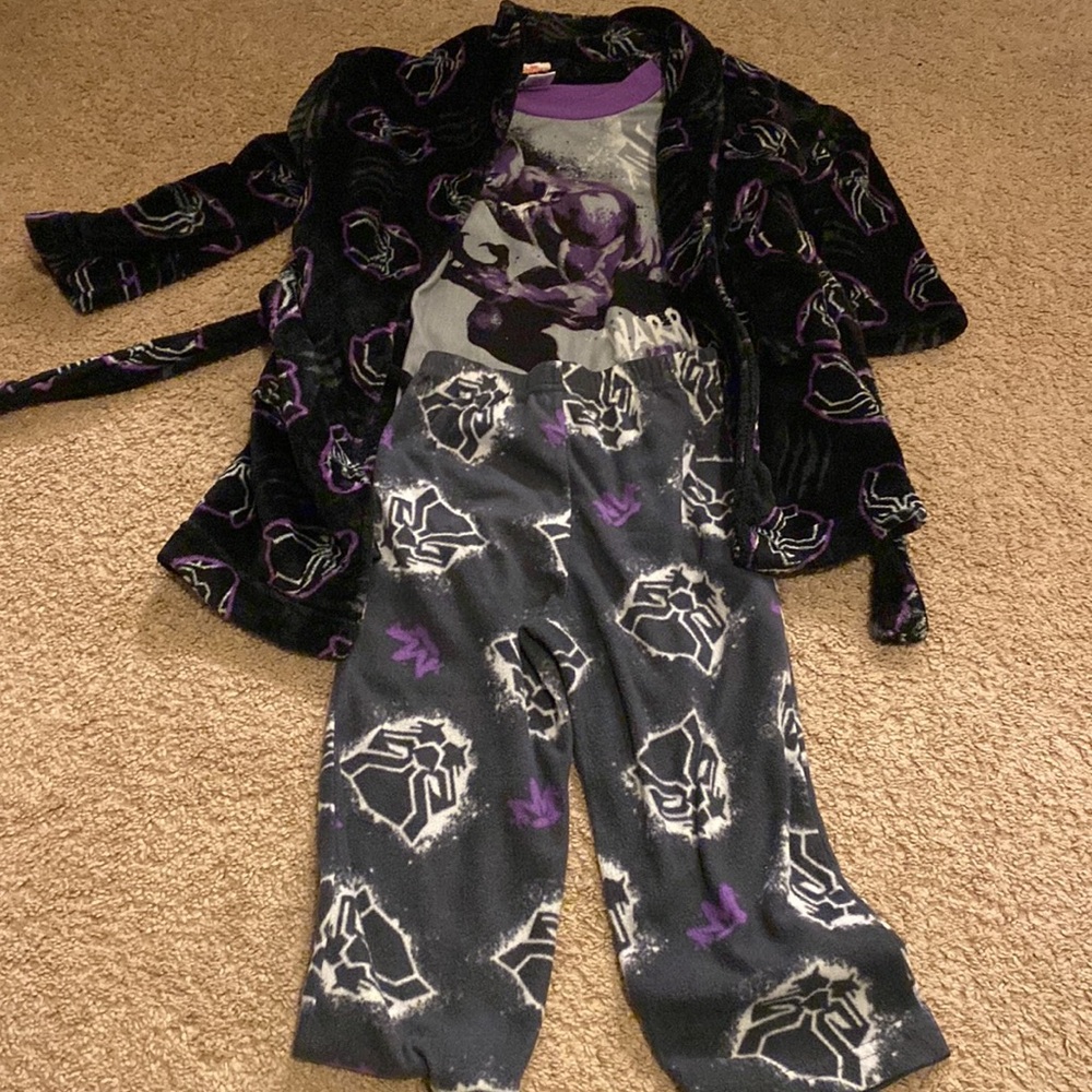 3 piece black panther set includes robe and fleece pajama